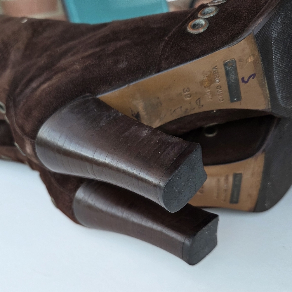 Dolce & Gabbana Brown Suede Butterfly Rivet Heeled Boots Size 39 - Picture 14 of 16